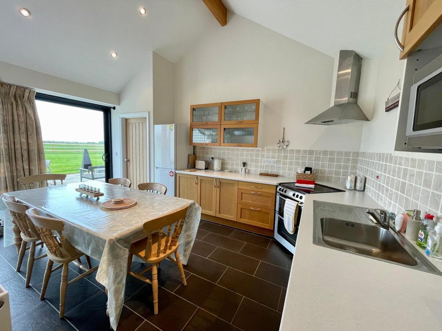 Cosy Barn With Views In Wick Vale Of Glamorgan Exteriér fotografie