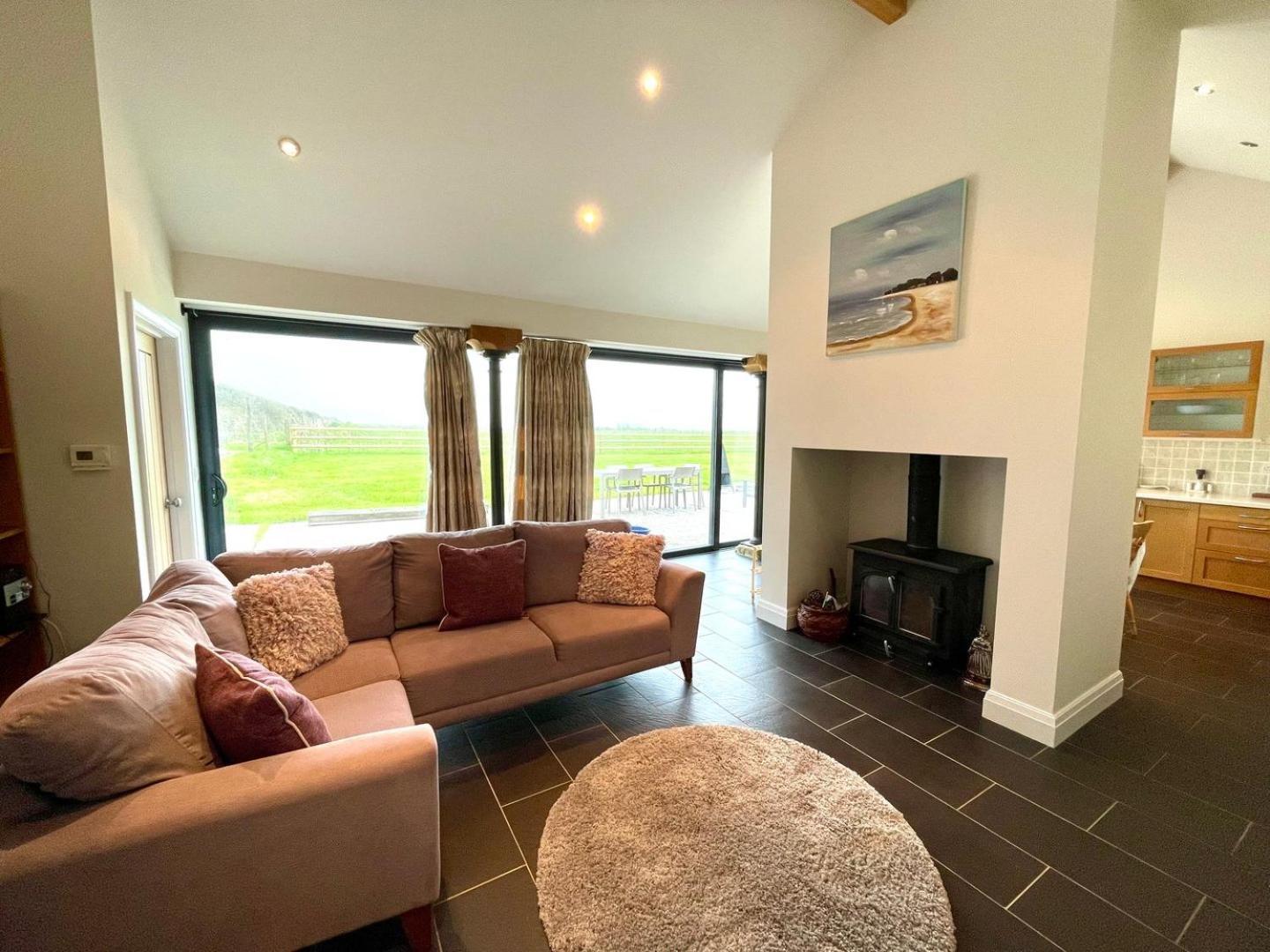 Cosy Barn With Views In Wick Vale Of Glamorgan Exteriér fotografie