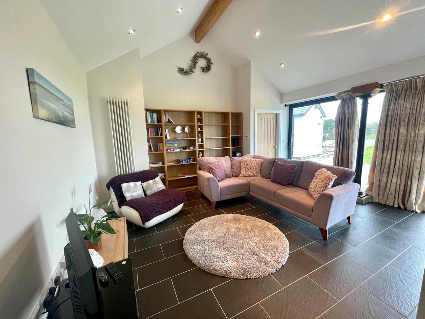 Cosy Barn With Views In Wick Vale Of Glamorgan Exteriér fotografie